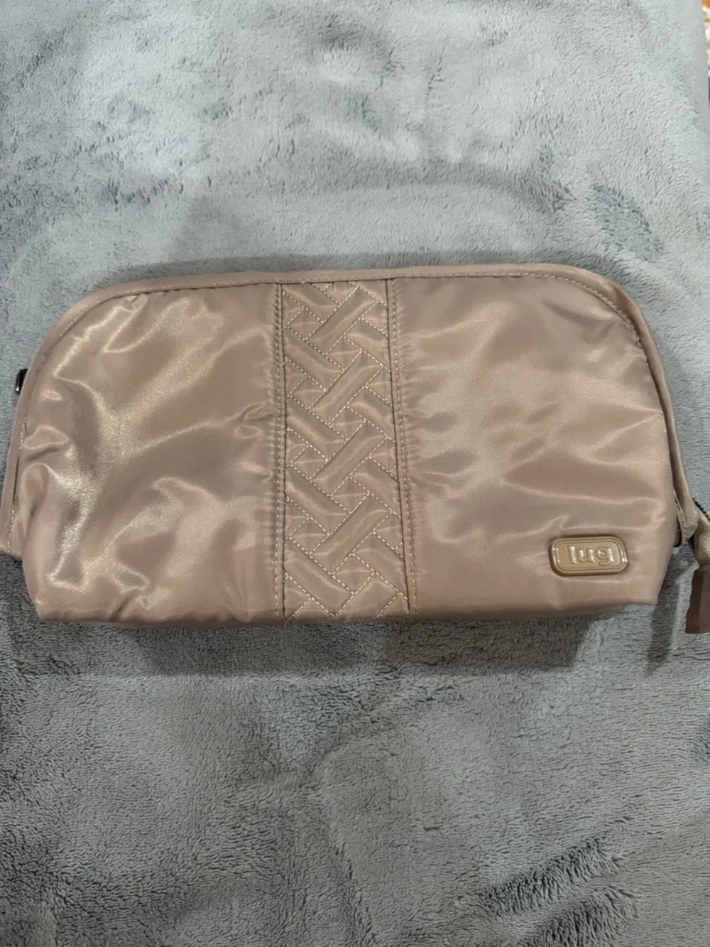 lug Flash Cosmetic Bag in Sand